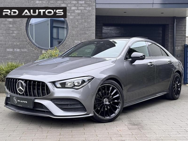 Grijs Occasion 2019 Mercedes CLA180 AMG Sedan | € 24.950 (Eerlijke prijs) - Afbeelding 1/4
