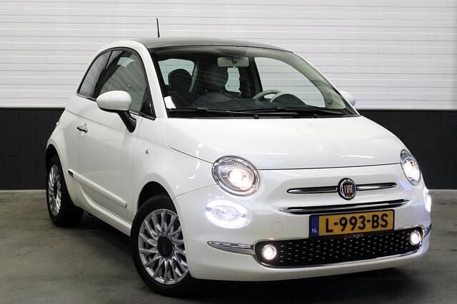 Wit Occasion 2017 Fiat 500 Lounge Hatchback | € 8.450 (Goede deal) - Afbeelding 1/4