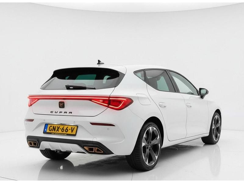 Occasion Cupra Leon VZ 204 PK (150 kW) 2022 Wit Stationwagen