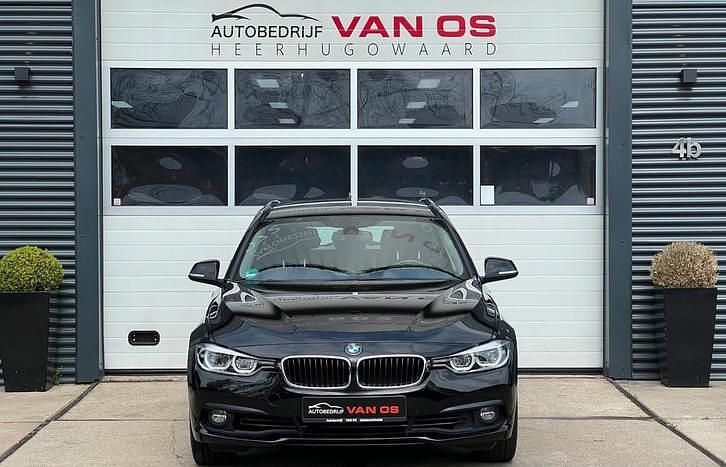 Occasion BMW 318 136 PK (100 kW) 2017 Zwart (metallic) Stationwagen