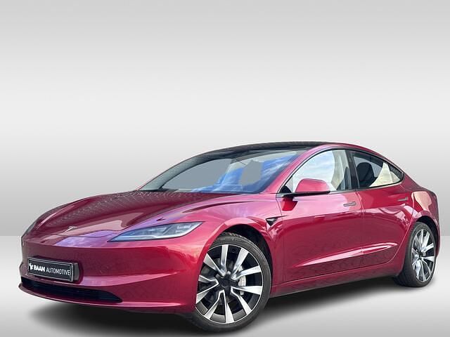 Occasion Tesla Model 3 Long Range AWD 366 kW (498 PK) 2024 Rood Sedan