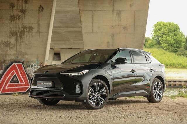 Zwart Occasion 2023 Toyota bZ4X Edition SUV | € 44.900 (Duur) - Afbeelding 1/4