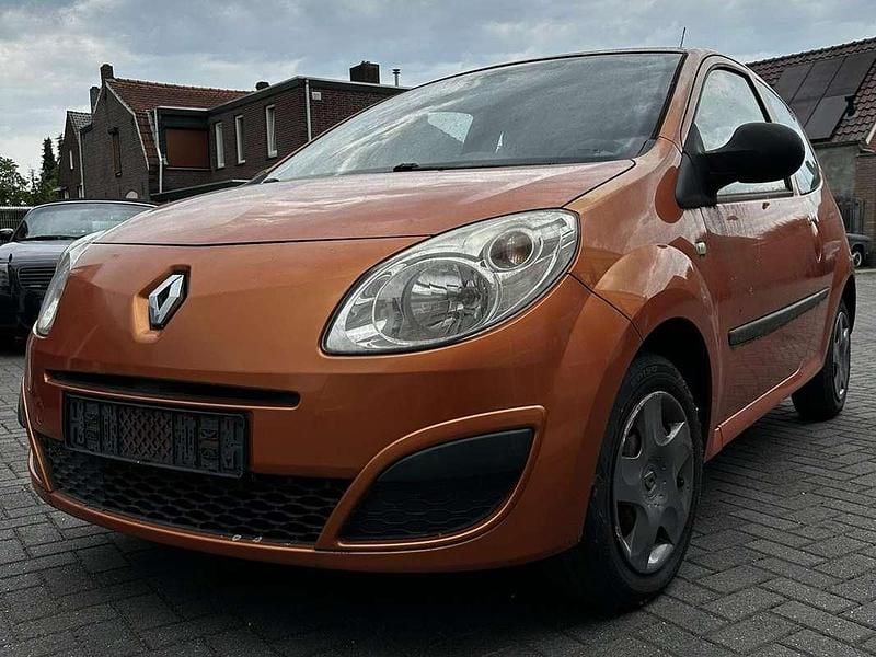 Oranje Occasion 2008 Renault Twingo Authentique Hatchback | € 2.950 (Eerlijke prijs) - Afbeelding 1/4