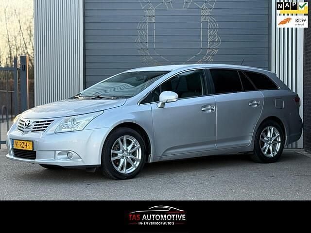 Grijs (metallic) Occasion 2011 Toyota Avensis Business Edition Stationwagen | € 4.950 (Goede deal) - Afbeelding 1/4