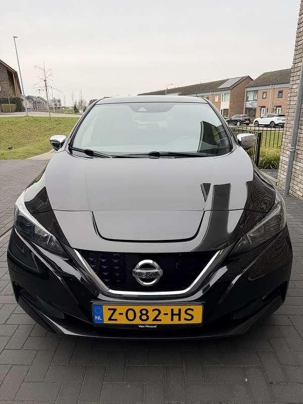 Occasion Nissan Leaf N-Connecta 110 kW (150 PK) 2019 Zwart Hatchback