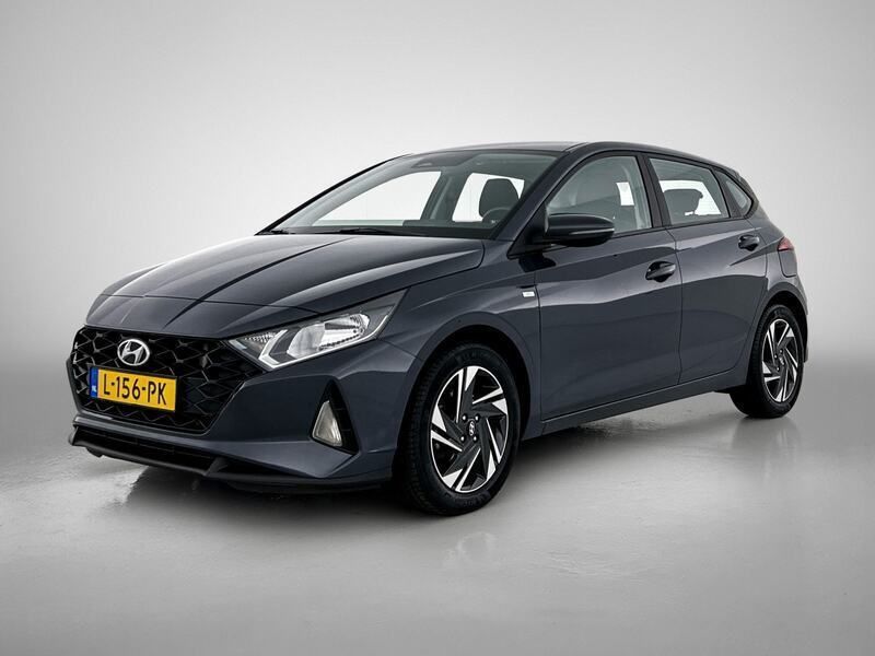 Grijs Gebruikt 2021 Hyundai i20 Comfort Hatchback | € 15.450 (Eerlijke prijs) - Afbeelding 1/4