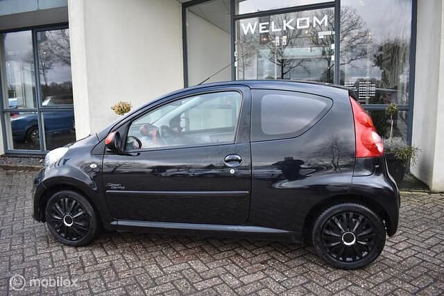 Occasion Peugeot 107 68 PK (50 kW) 2007 Zwart Hatchback