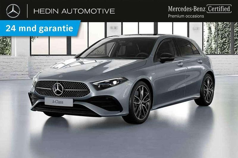 Occasion Mercedes A250 Business 218 PK (160 kW) 2025 Zilver Hatchback