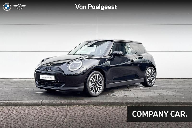Nieuw Mini Cooper Classic 135 kW (184 PK) 2025 Midnight black ii Hatchback