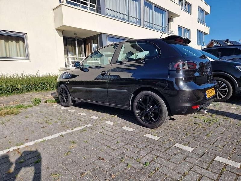 Occasion Seat Ibiza 101 PK (74 kW) 2006 Zwart Hatchback