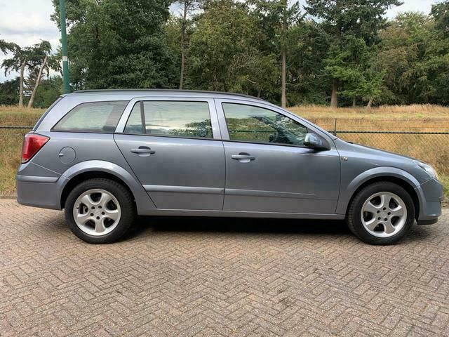 Occasion Opel Astra Enjoy 105 PK (77 kW) 2005 Grijs Stationwagen