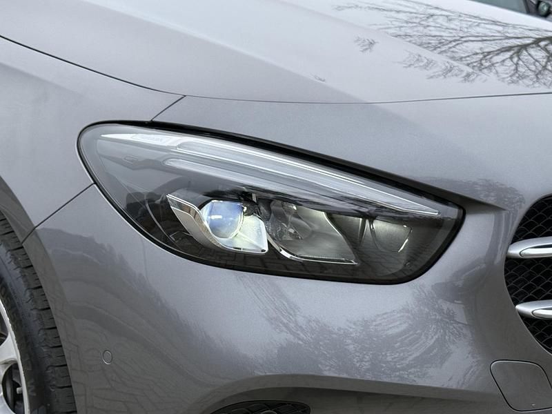 Occasion Mercedes B250e Business 218 PK (160 kW) 2022 Grijs (metallic) MPV