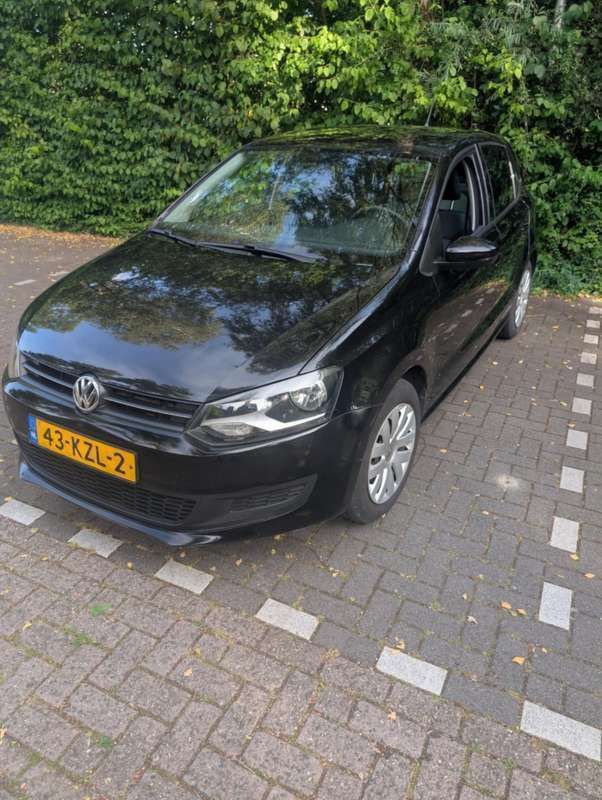 Gebruikt 2010 VW Polo Highline Sedan | € 4.800 (Super prijs) - Afbeelding 1/4