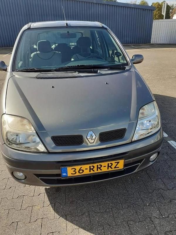 Occasion 2000 Renault Scénic MPV | € 950 (Eerlijke prijs) - Afbeelding 1/4