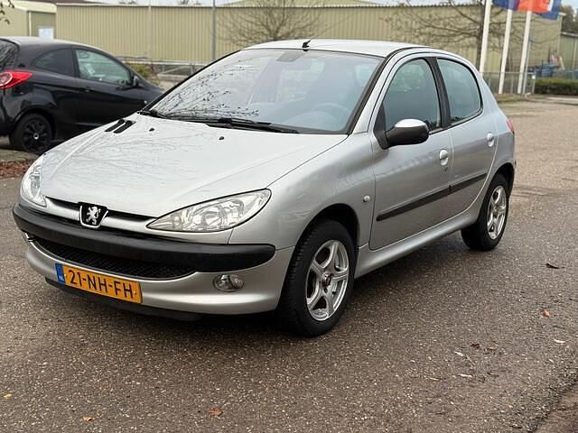 Occasion Peugeot 206 Sport 109 PK (80 kW) 2003 Grijs Hatchback