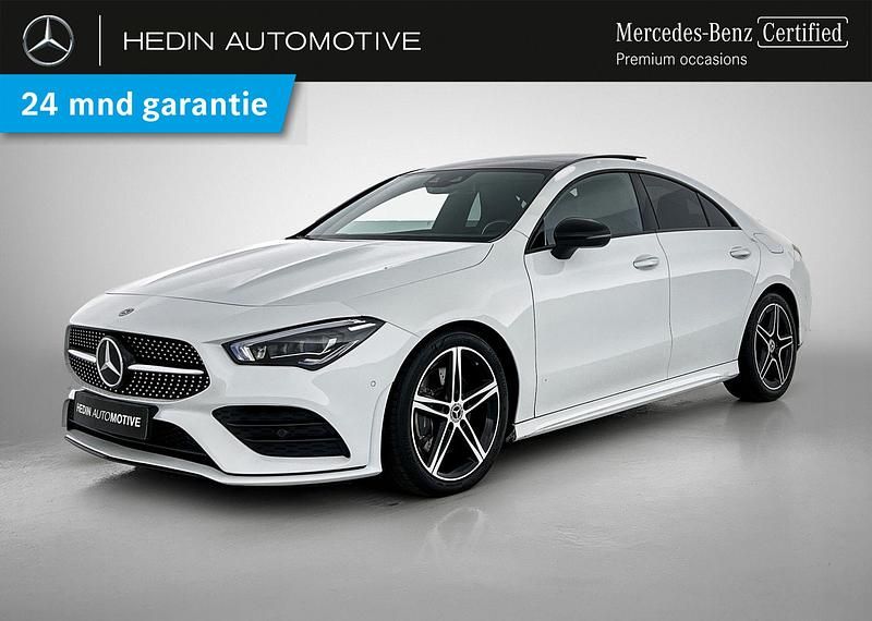 Wit Gebruikt 2022 Mercedes CLA200 Advanced Coupé | € 35.900 (Duur) - Afbeelding 1/4