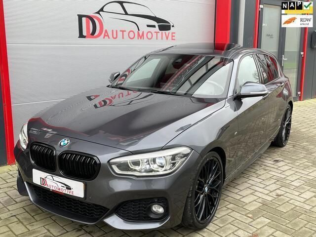 Grijs Gebruikt 2015 BMW 125 M Sport Hatchback | € 12.950 - Afbeelding 1/4