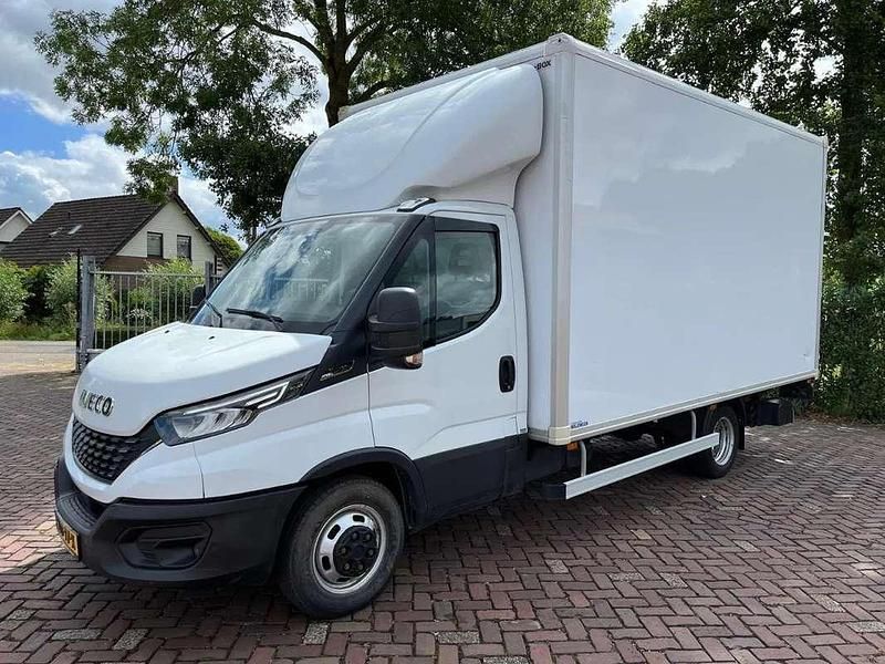 Wit Gebruikt 2021 Iveco Daily Van | € 18.950 (Iets duurder) - Afbeelding 1/4