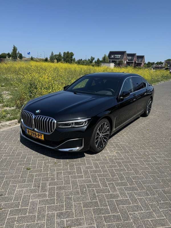 Zwart Gebruikt 2019 BMW 745 Sedan | € 52.500 (Super prijs) - Afbeelding 1/4