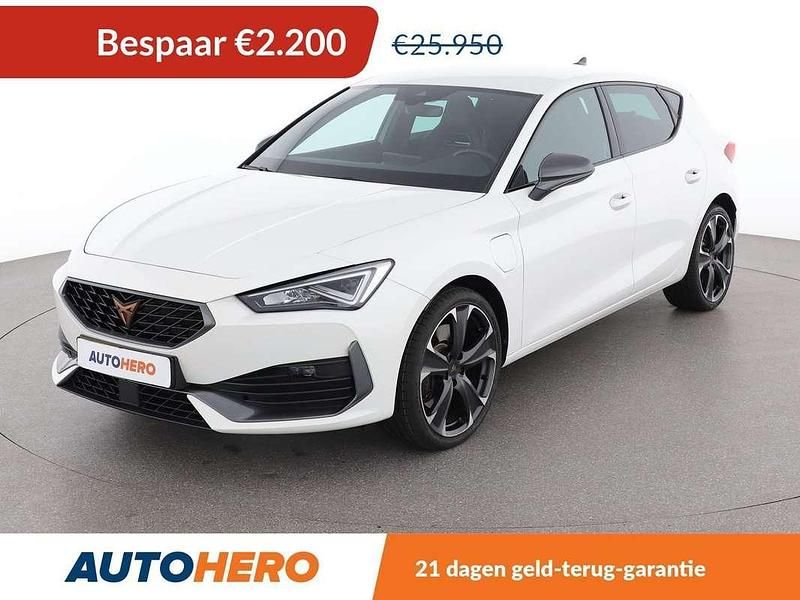 Wit Gebruikt 2021 Seat Leon Hatchback | € 23.949 (Eerlijke prijs) - Afbeelding 1/3