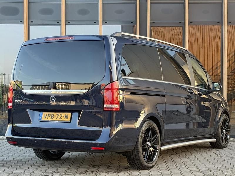 Occasion Mercedes V250 2022 Blauw MPV
