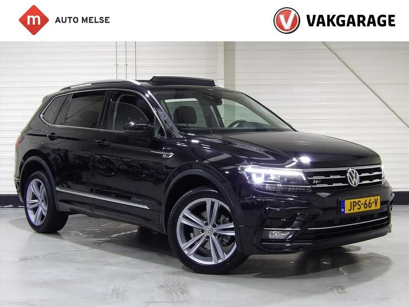 Suv Occasion 2022 VW Tiguan Highline SUV | € 35.950 (Super prijs) - Afbeelding 1/4