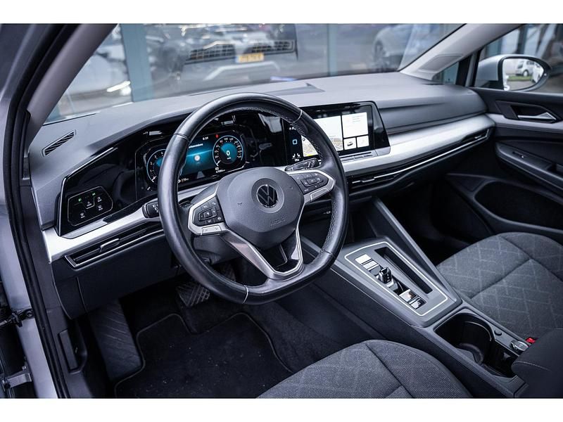 Occasion VW Golf VIII Life 110 PK (80 kW) 2021 Grijs Stationwagen
