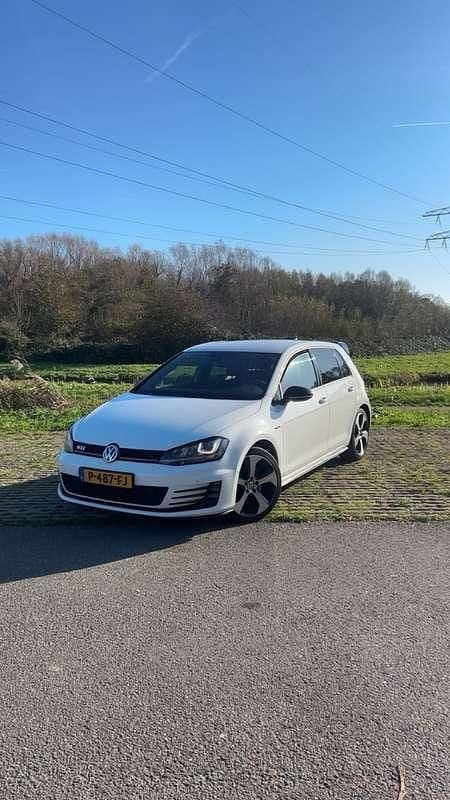 Occasion VW Golf VII GTI 220 PK (161 kW) 2015 Wit Stationwagen