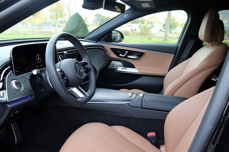 Occasion Mercedes E300 AMG line 2024 Zwart Stationwagen