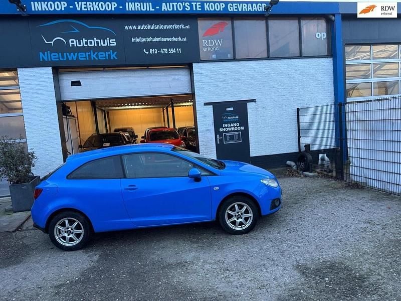 Blauw Gebruikt 2009 Seat Ibiza Sport Hatchback | € 3.999 (Goede deal) - Afbeelding 1/4
