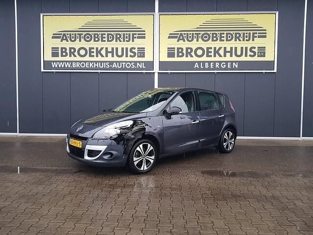 Grijs (metallic) Occasion 2011 Renault Scénic III Bose Edition MPV | € 3.200 (Super prijs) - Afbeelding 1/4