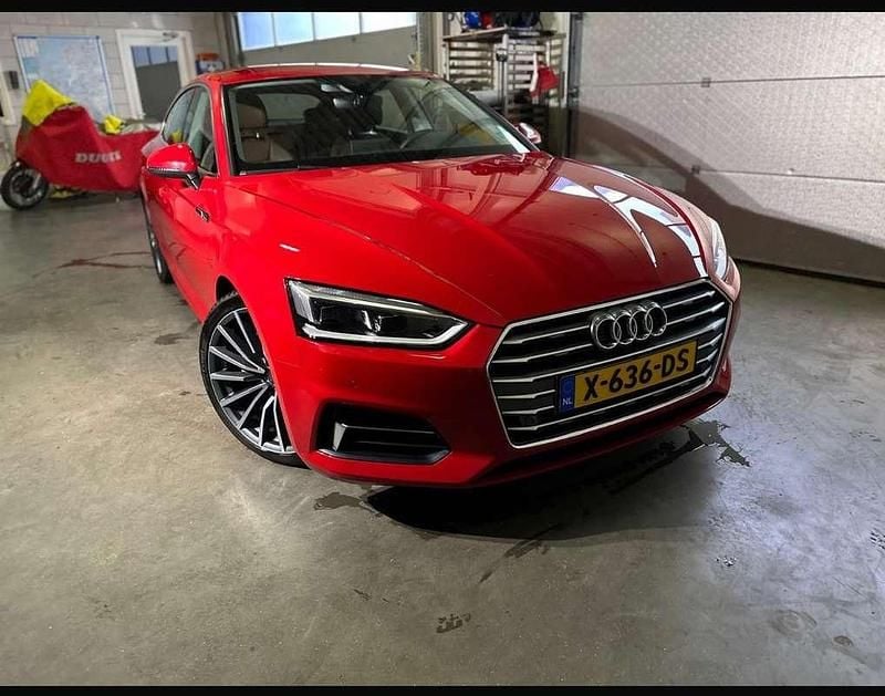 Rood Occasion 2019 Audi A5 Design Hatchback | € 27.500 (Eerlijke prijs) - Afbeelding 1/4