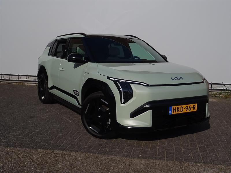 Occasion Kia EV3 GT-Line 150 kW (204 PK) 2025 Auventurine green (groen metallic) SUV