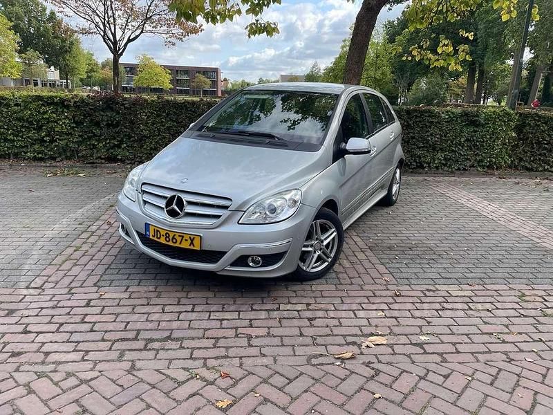 Grijs Gebruikt 2010 Mercedes B180 Business MPV | € 3.750 (Super prijs) - Afbeelding 1/4
