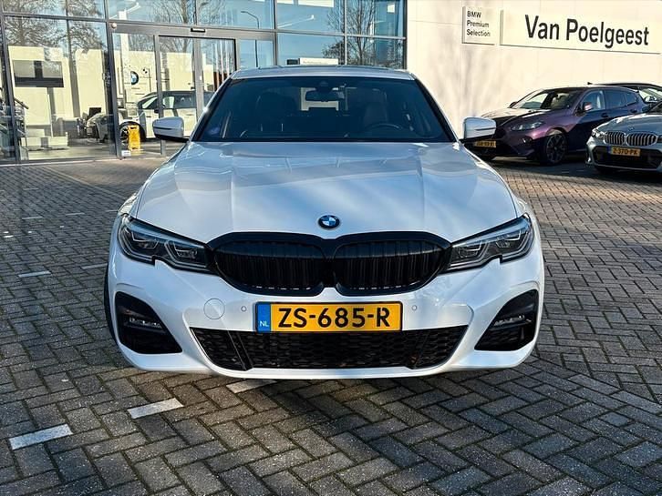 Occasion BMW 320 Executive 183 PK (134 kW) 2019 Wit Sedan