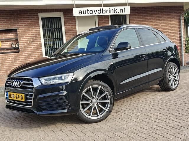 Zwart Gebruikt 2016 Audi Q3 Design SUV | € 23.940 (Duur) - Afbeelding 1/4