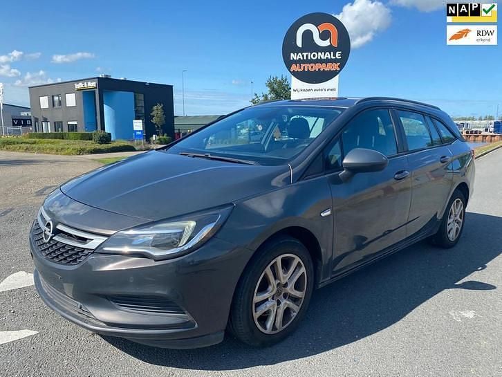 Gebruikt 2016 Opel Astra Business Stationwagen | € 3.249 - Afbeelding 1/4