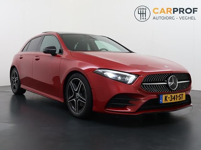Occasion Mercedes A180 Business 136 PK (100 kW) 2021 Rood Hatchback