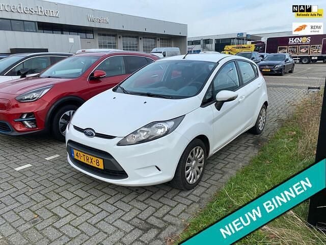 Wit Gebruikt 2012 Ford Fiesta Limited Hatchback | € 3.745 (Goede deal) - Afbeelding 1/4