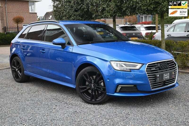 Blauw Gebruikt 2020 Audi A3 Sportback e-tron S-Line Sedan | € 23.900 (Super prijs) - Afbeelding 1/4