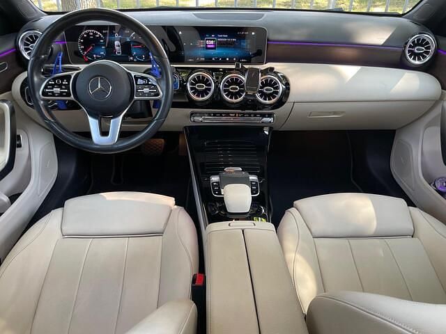 Occasion Mercedes A180 Premium Plus 116 PK (85 kW) 2019 Zwart Sedan