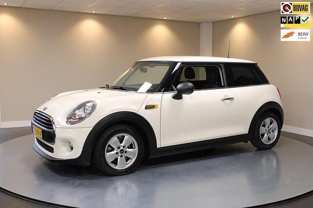 Wit Gebruikt 2016 Mini ONE Salt Hatchback | € 9.440 (Goede deal) - Afbeelding 1/4