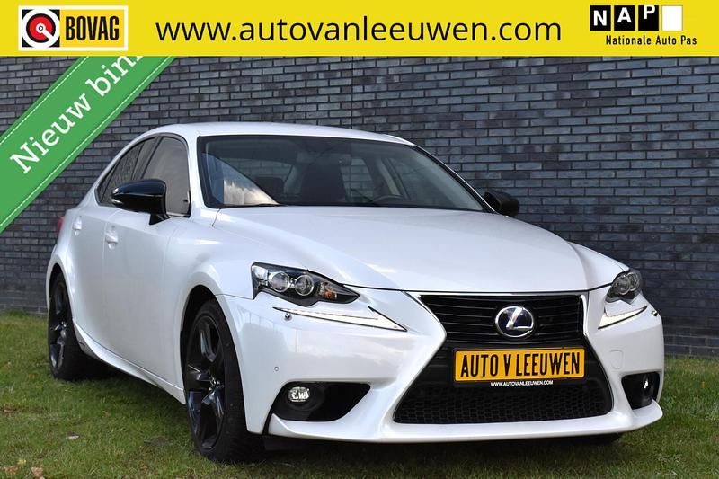 Wit Gebruikt 2016 Lexus IS300h Luxury Line Sedan | € 23.920 (Eerlijke prijs) - Afbeelding 1/4
