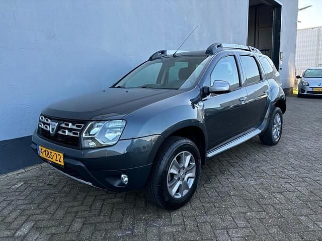 Grijs Gebruikt 2014 Dacia Duster Prestige SUV | € 8.950 (Eerlijke prijs) - Afbeelding 1/4