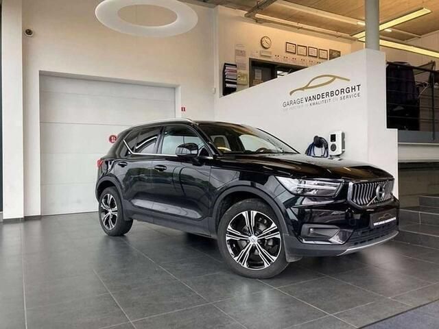 Zwart Gebruikt 2021 Volvo XC40 Inscription SUV | € 26.990 (Super prijs) - Afbeelding 1/4