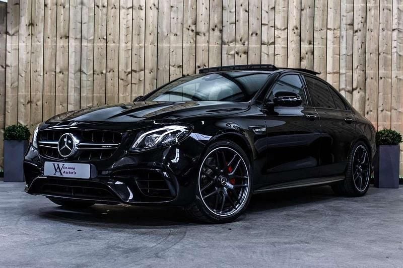Zwart Occasion 2017 Mercedes E63 AMG AMG Sedan | € 62.950 (Eerlijke prijs) - Afbeelding 1/4
