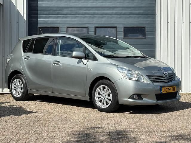 Occasion Toyota Verso Comfort 132 PK (97 kW) 2011 Grijs MPV