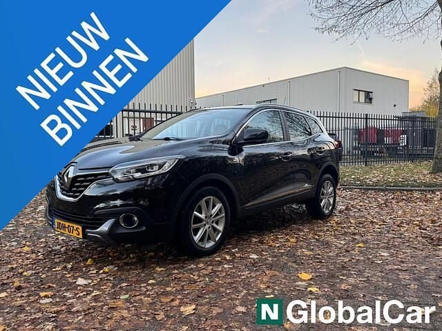 Zwart Gebruikt 2016 Renault Kadjar Bose Edition SUV | € 13.950 (Eerlijke prijs) - Afbeelding 1/4