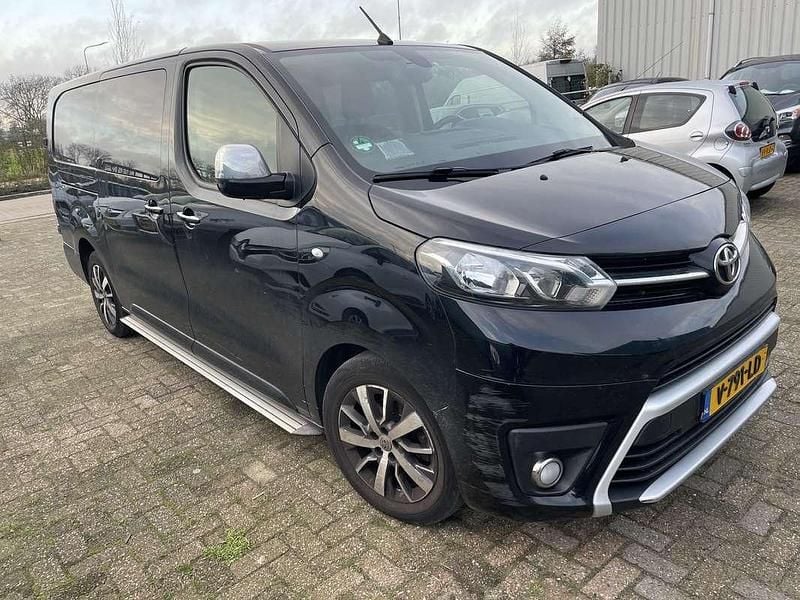 Gebruikt 2018 Toyota Proace MPV | € 12.000 (Iets duurder) - Afbeelding 1/4