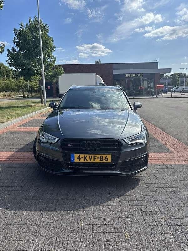 Grijs Gebruikt 2013 Audi A3 Hatchback | € 12.000 (Iets duurder) - Afbeelding 1/4